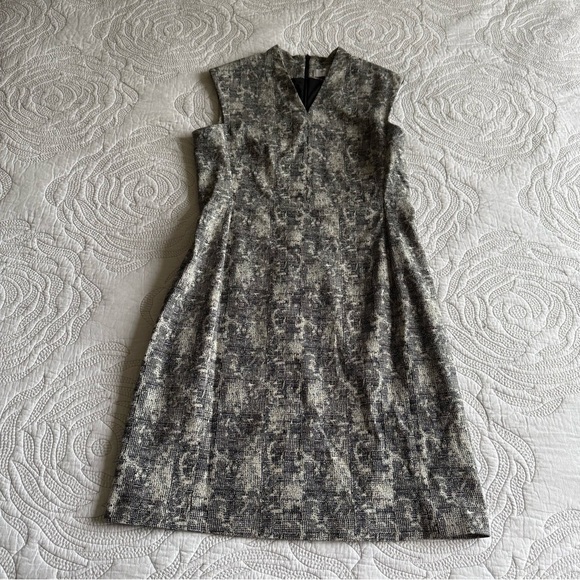 M.M. LaFleur - The Aditi 2.0—Modern Houndstooth - Black / Sand - Picture 3 of 12